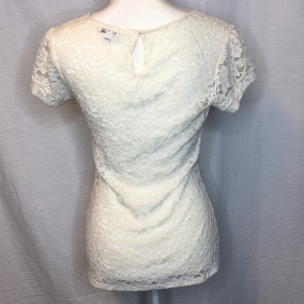 Express lace top - Picture 2 of 5